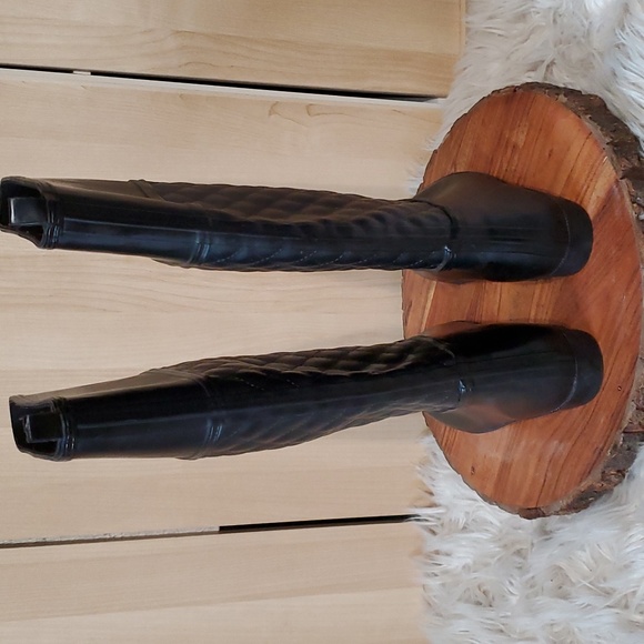 Merona Barbara Quilted Tall Black Rainboots. - Picture 5 of 7